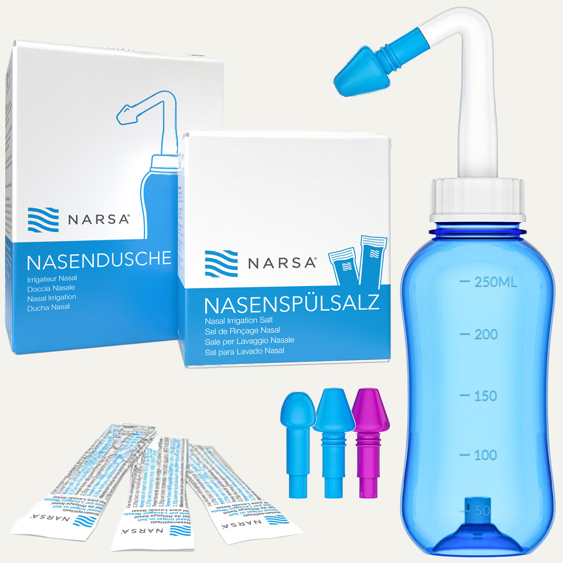 NARSA Nasenspülset mit Zubehör auf hellem Grund